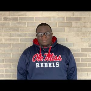 Meet your Posher, Dominique